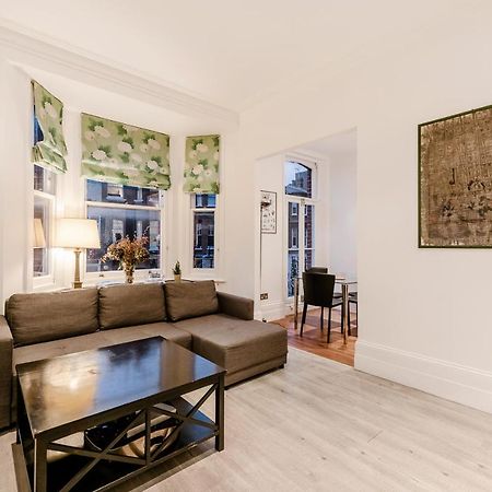 Lovely 2 Bedroom Flat In The Heart Of Chelsea London Exterior foto