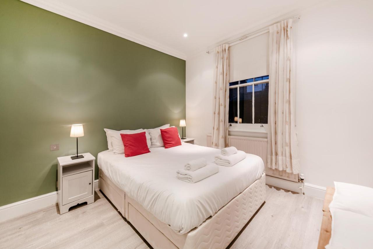 Lovely 2 Bedroom Flat In The Heart Of Chelsea London Exterior foto