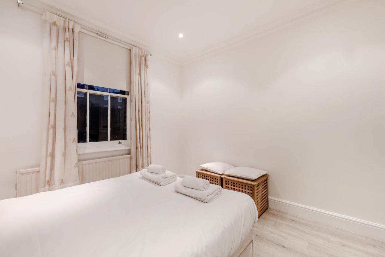 Lovely 2 Bedroom Flat In The Heart Of Chelsea London Exterior foto