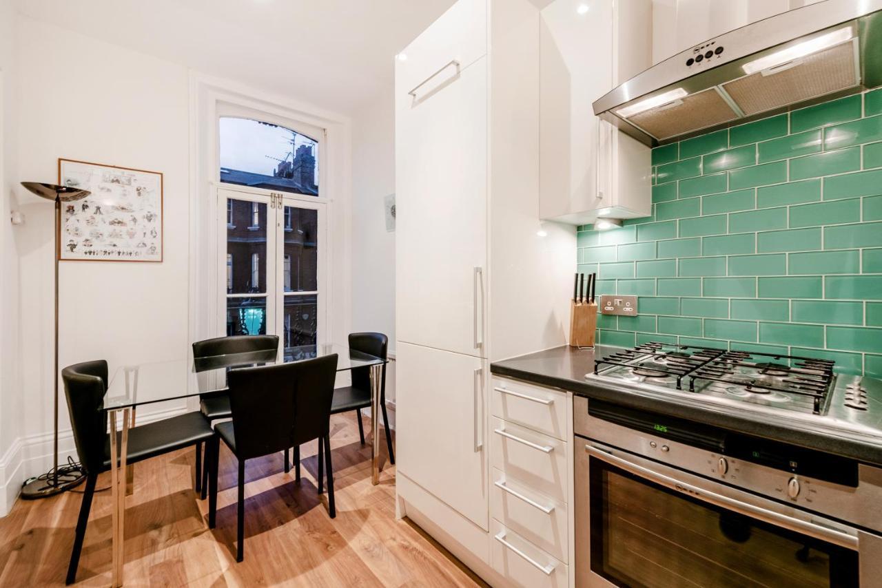 Lovely 2 Bedroom Flat In The Heart Of Chelsea London Exterior foto